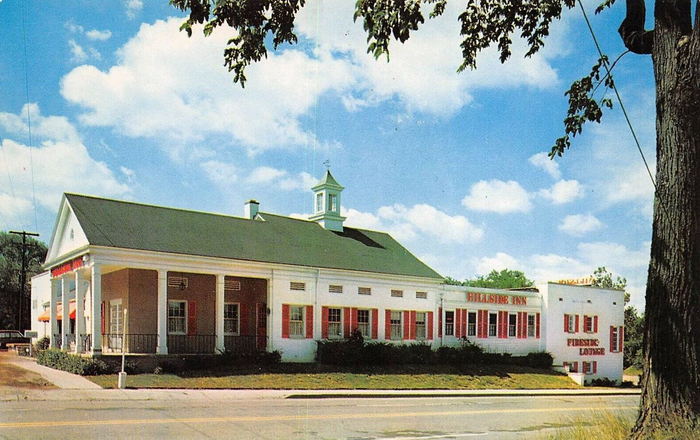Courthouse Grille (Hillside Inn, Ernestos) - Vintage Postcard (newer photo)